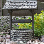 Garden wishing Wells, decorative wishing Wells, outdoor wishing Wells, landscaping wishing Wells, wishing well planter, Cedar wishing well.